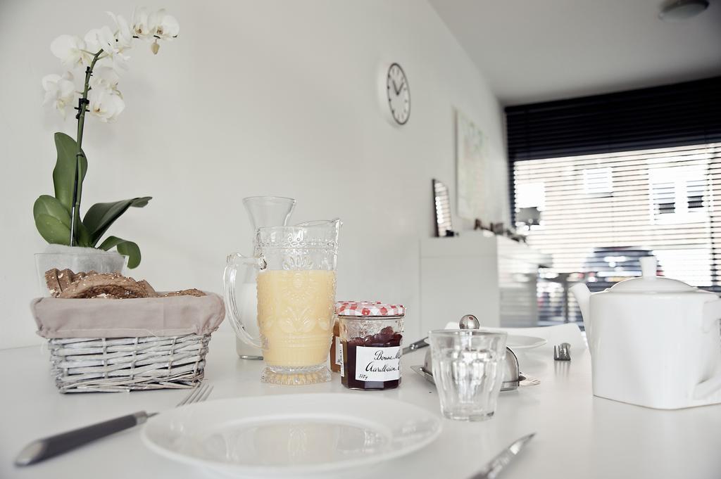 Bnb013 Bed & Breakfast Tilburg Bagian luar foto